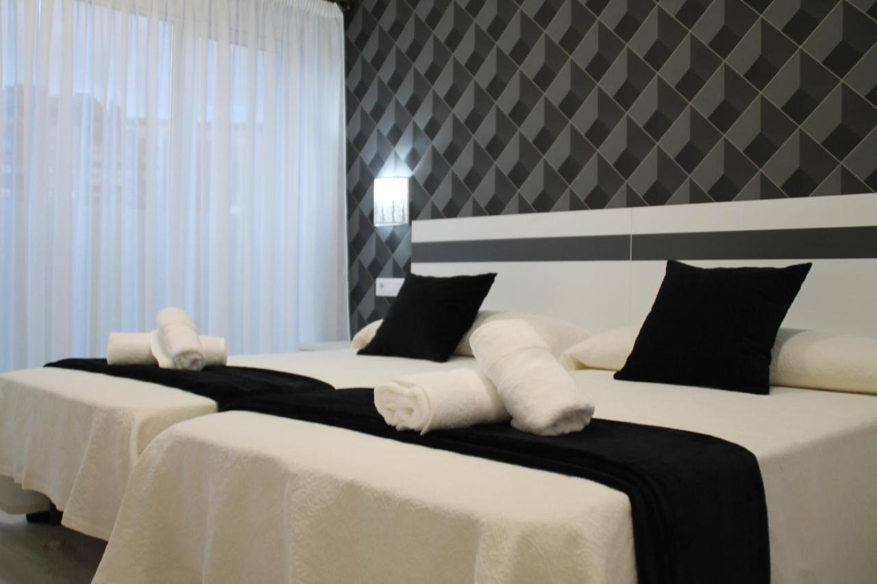 Baixo A Lua Rooming * Sarria
