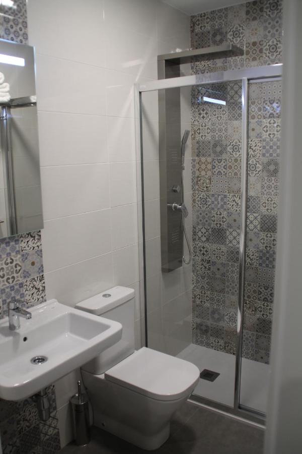 Gasthof Baixo A Lua Rooming *